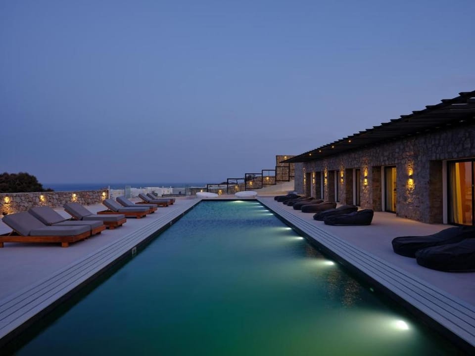 Night, Pool view, Swimming pool, sunbed