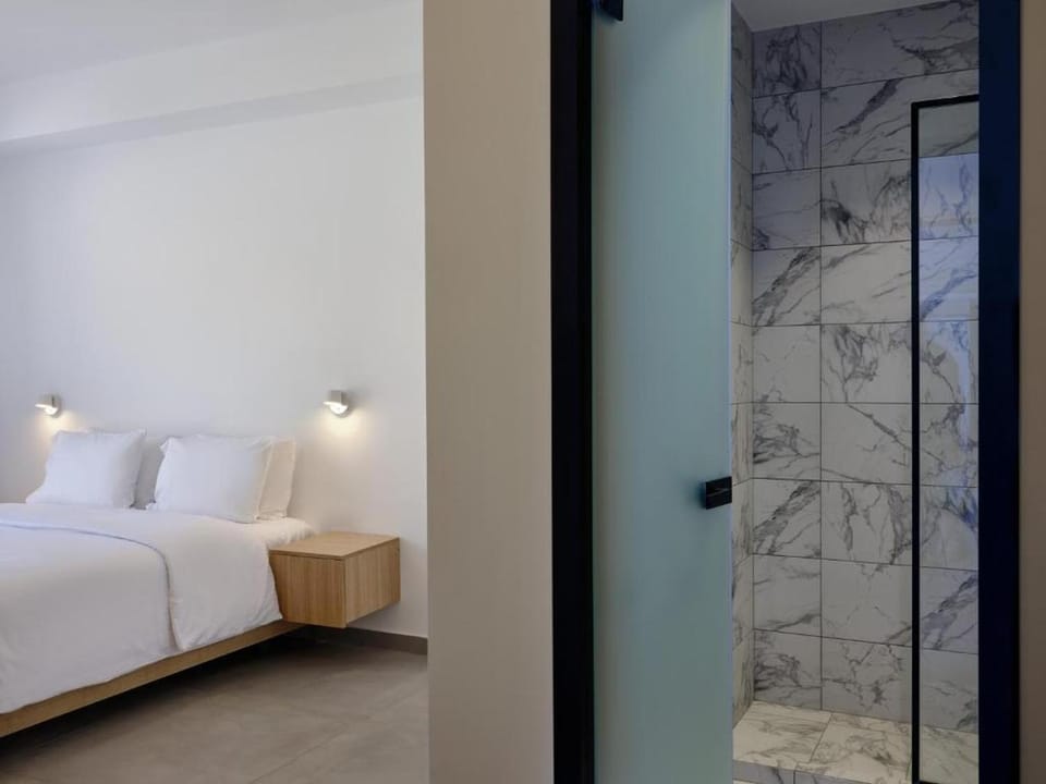 Bathroom, Bedroom