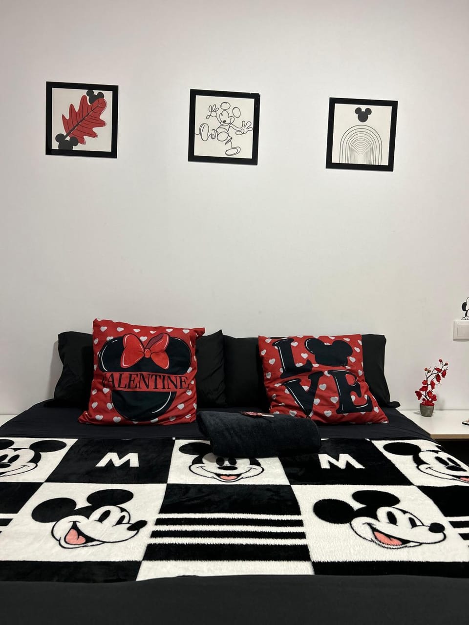 Bed, Bedroom