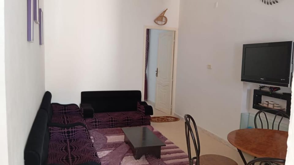 Communal lounge/ TV room, TV and multimedia, Living room, Photo of the whole room, Seating area, Evening entertainment