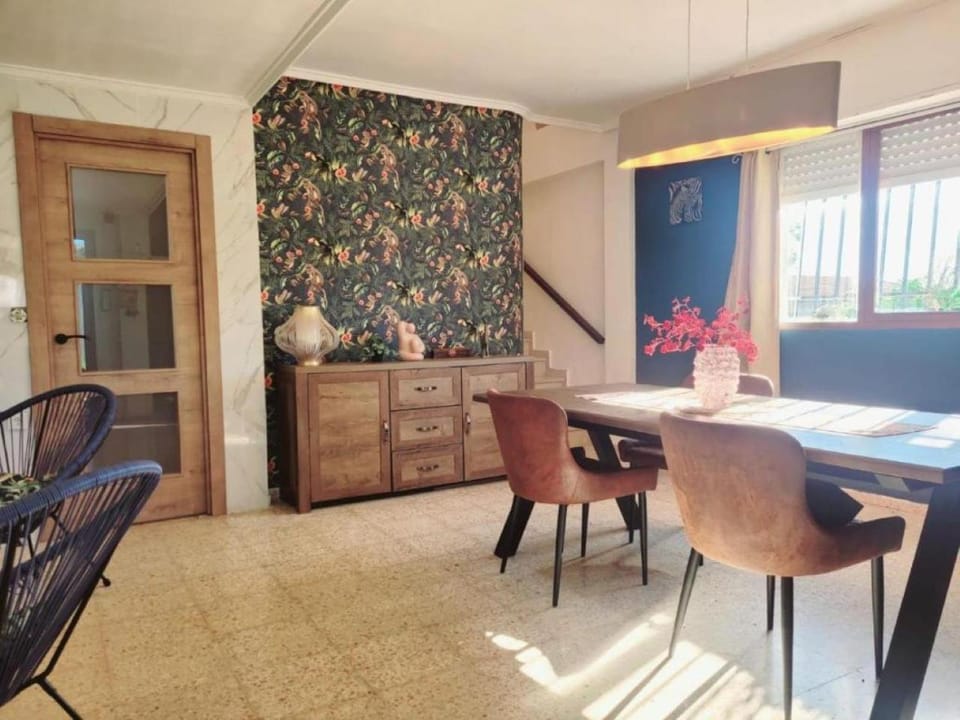 Montevistas Retreat- Cycling, Hiking, Relaxation, Valencia 25 minutes Villa in Valencian Community
