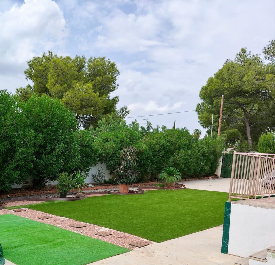 Montevistas Retreat- Cycling, Hiking, Relaxation, Valencia 25 minutes Villa in Valencian Community