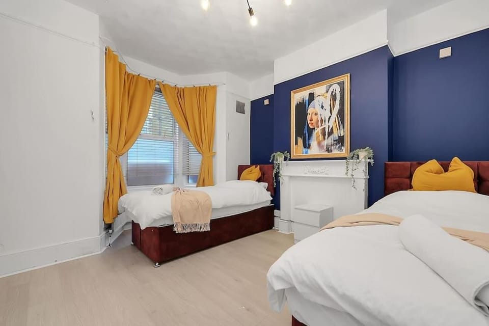 Enquiries at The Panel by Harlington 8 Bed Apartment in London Borough of Hackney