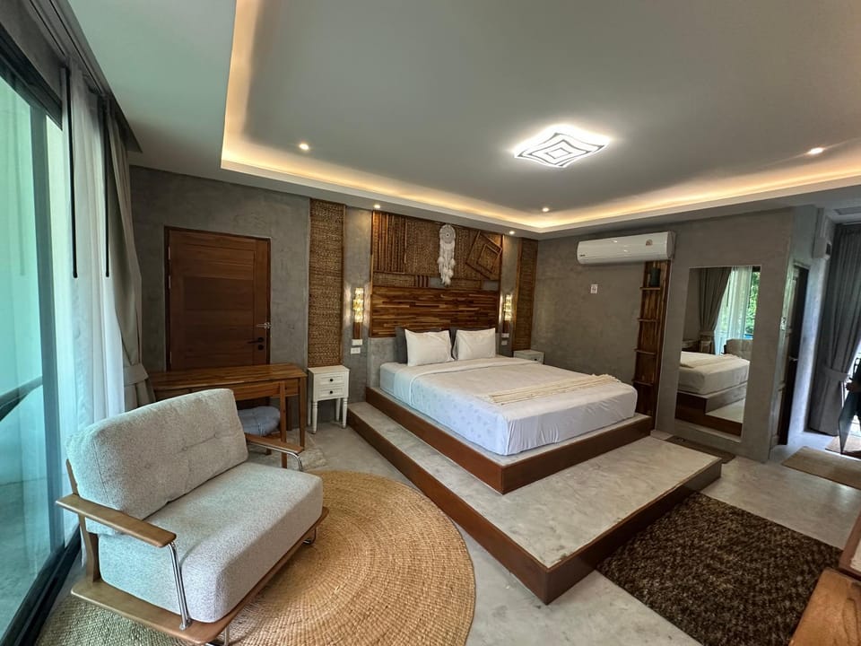 Flower Resort Hotel in Ko Tao