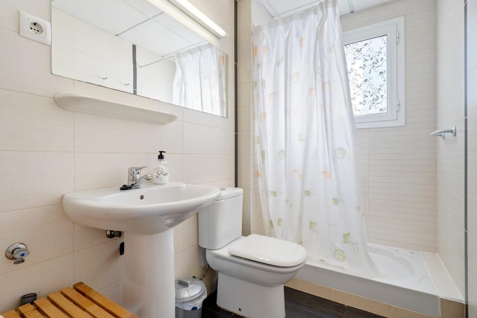 Bathroom, Living room