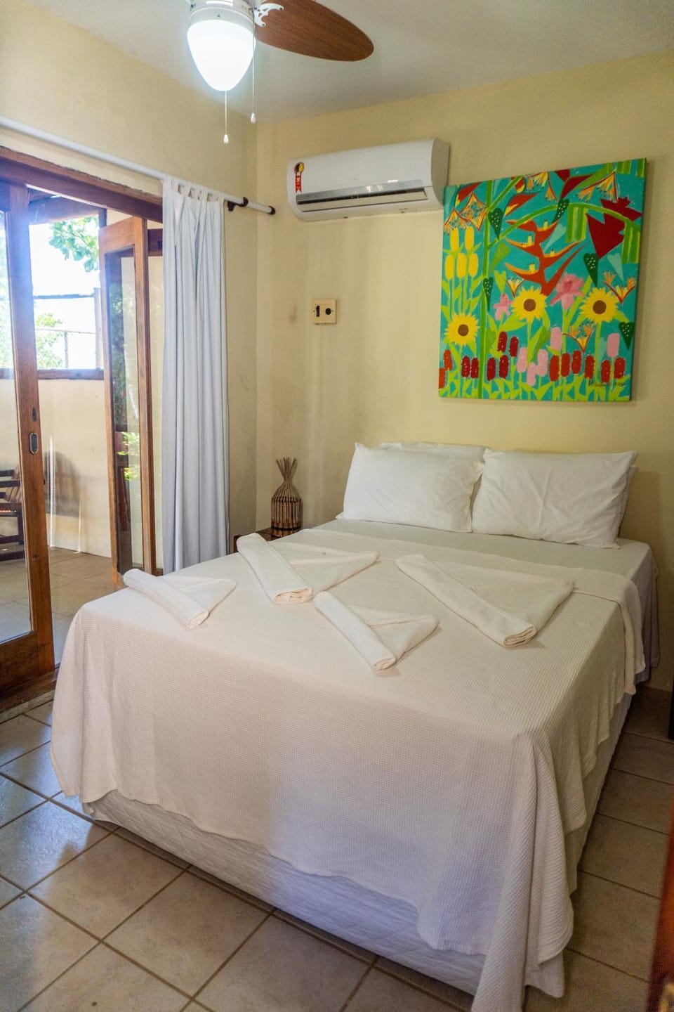 Bed, Photo of the whole room, Bedroom, air conditioner
