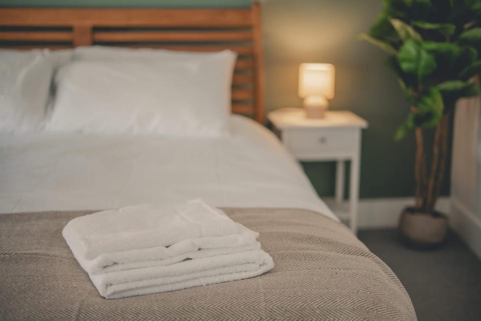 Charming 3 Bedroom Home with Garden in Banbury House in Banbury