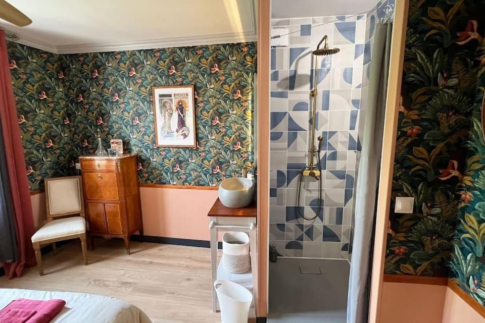 Shower, Bathroom