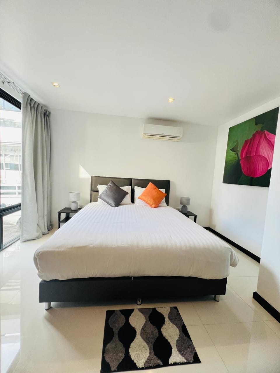 Bed, Bedroom, air conditioner