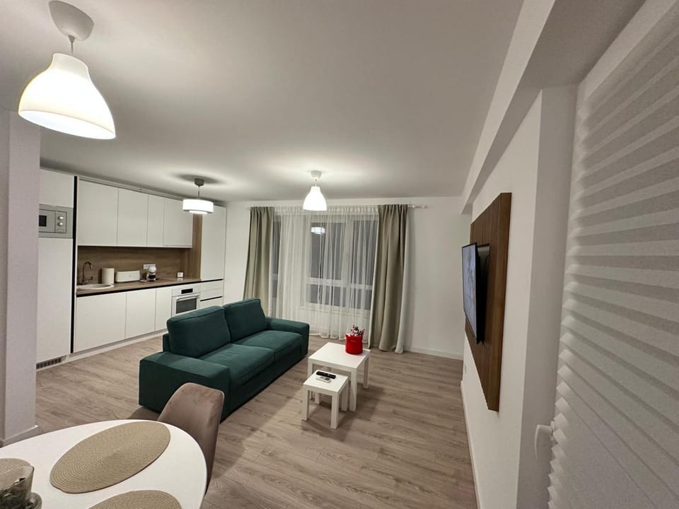 TV and multimedia, Kitchen or kitchenette, Living room, Seating area