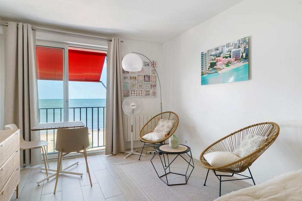Merveilleux Studio Face La Mer Apartment in Royan