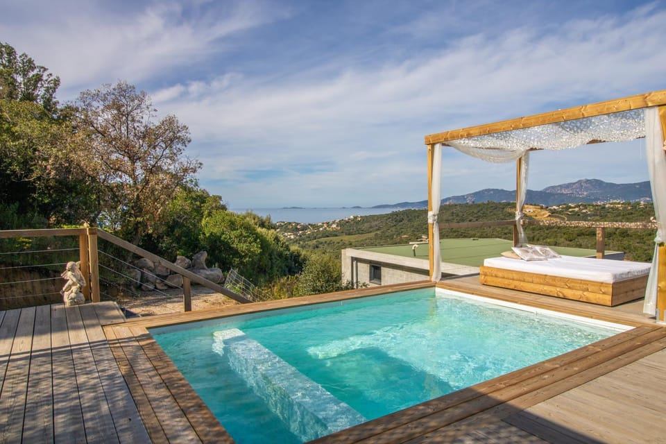Property building, Swimming pool