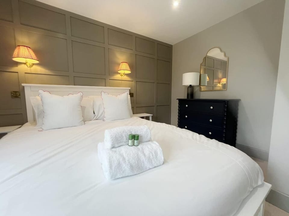 Number 5 Clevedon Apartment in England