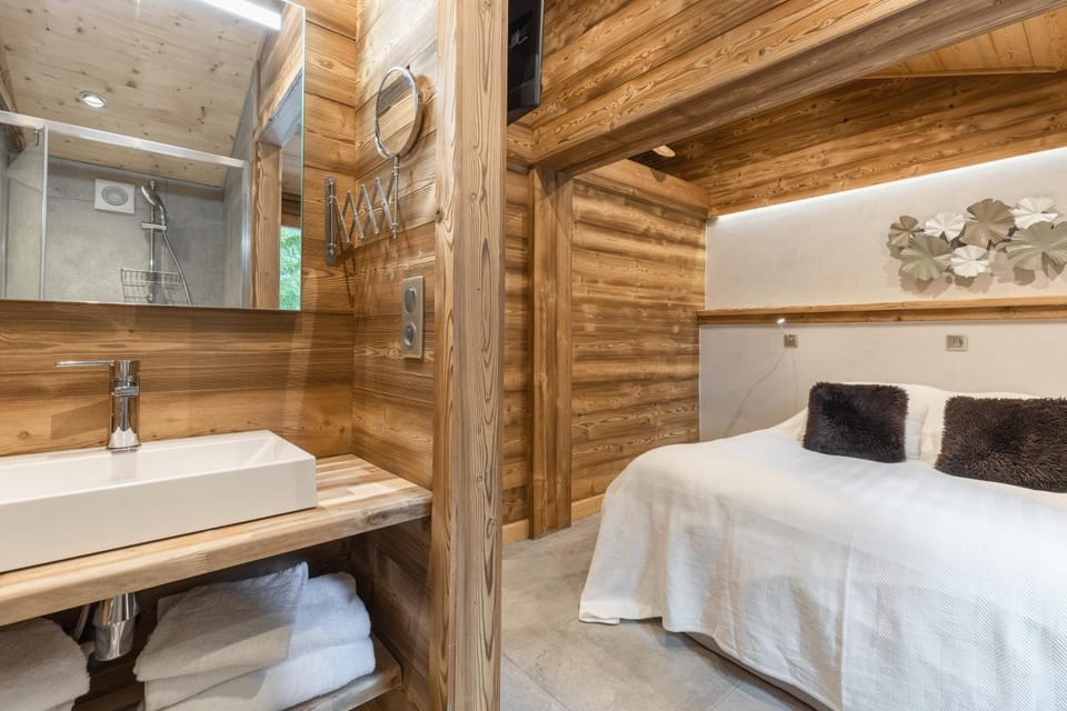 Chalet Karavi Chalet in Manigod