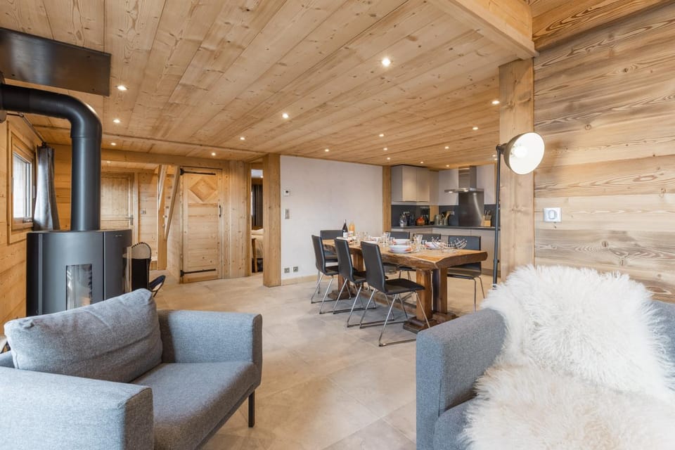 Chalet Karavi Chalet in Manigod