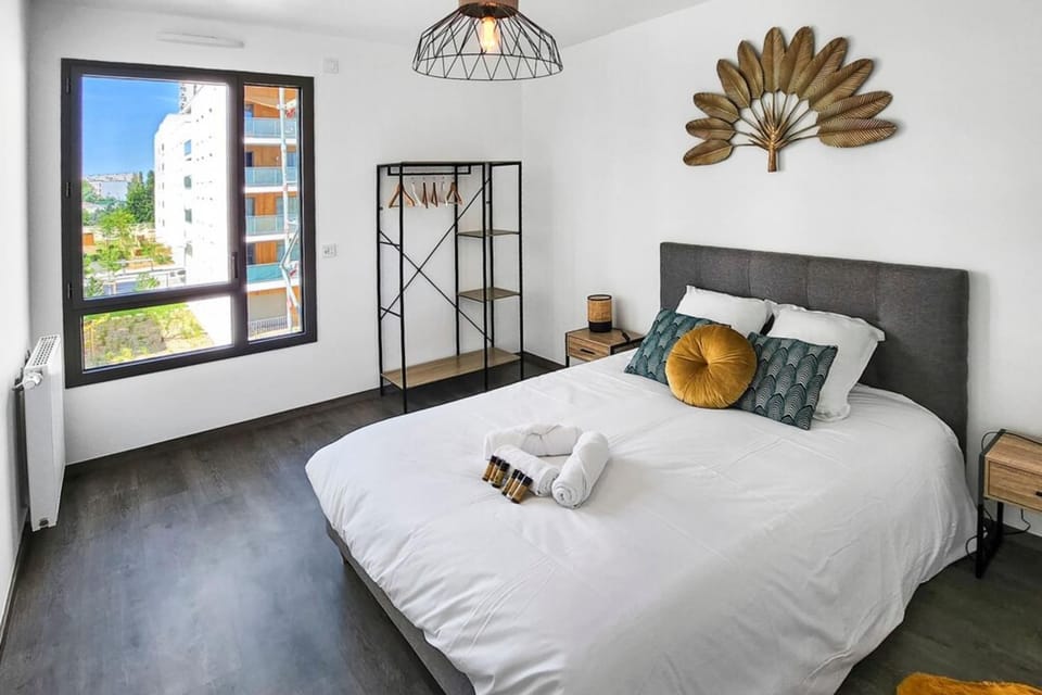Le Bronfleur Apartment in Vaulx-en-Velin