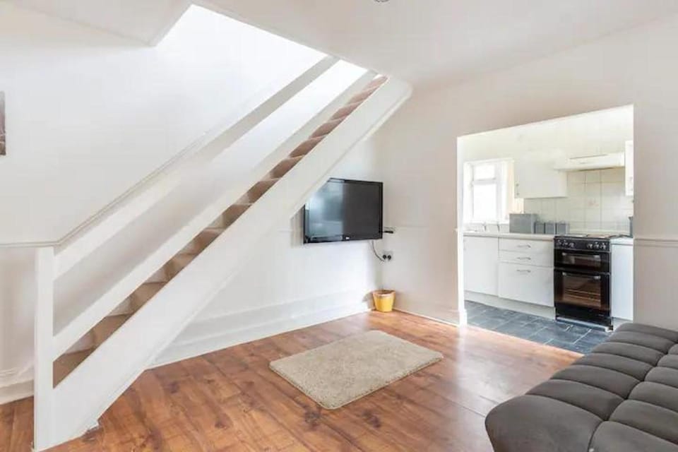 TV and multimedia, Kitchen or kitchenette, Living room