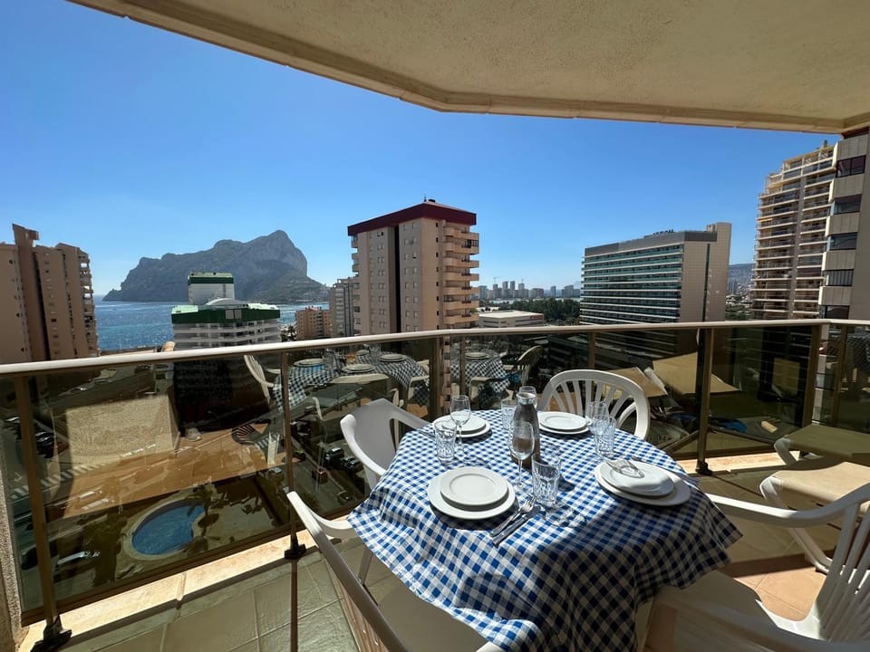 Day, View (from property/room), Balcony/Terrace, City view