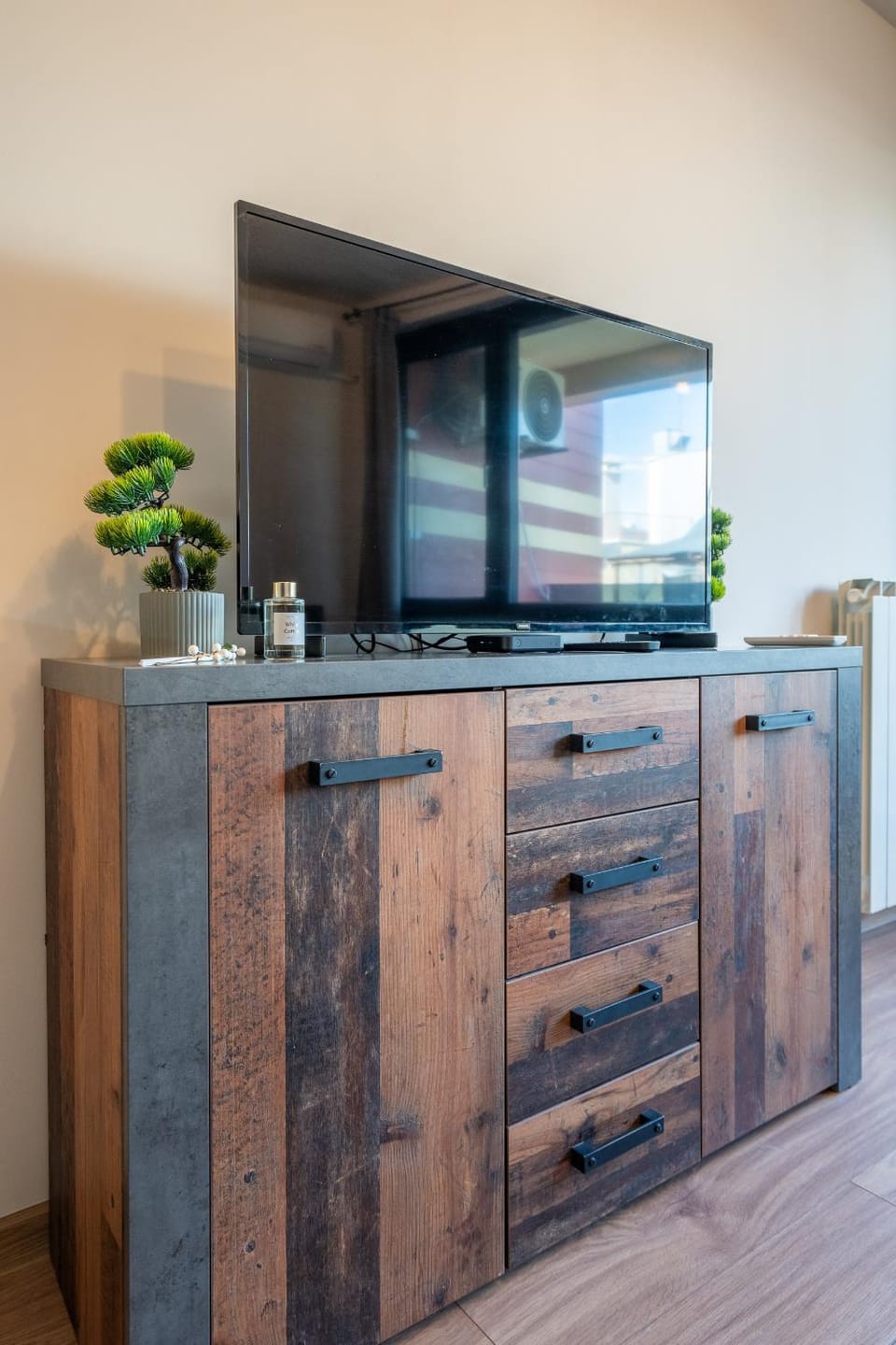TV and multimedia