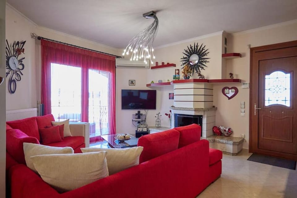 Luxury 3 Bedroom Apartment with Garden Villa in Decentralized Administration of the Aegean