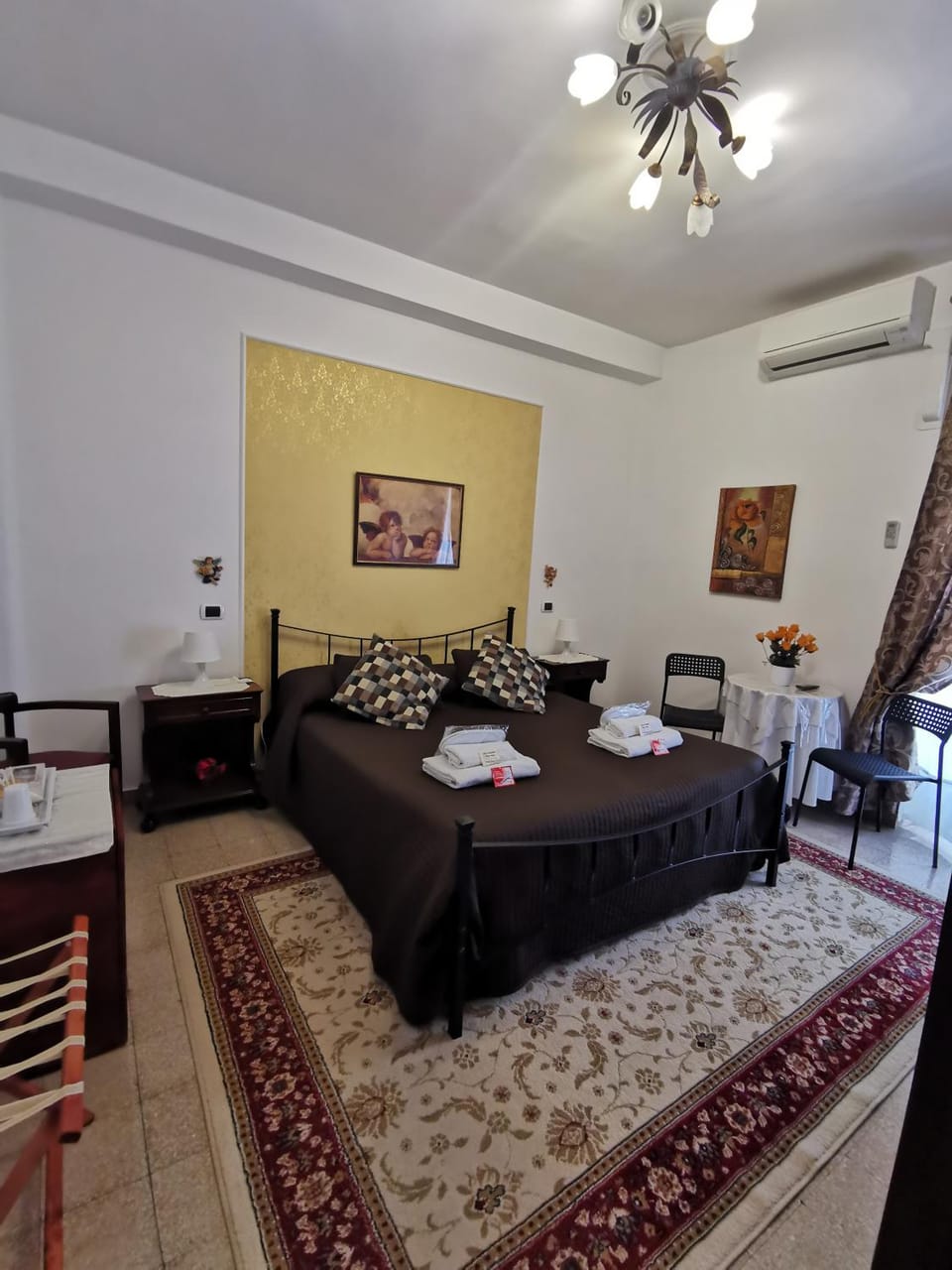 Bed, Balcony/Terrace, Photo of the whole room, Bedroom, air conditioner