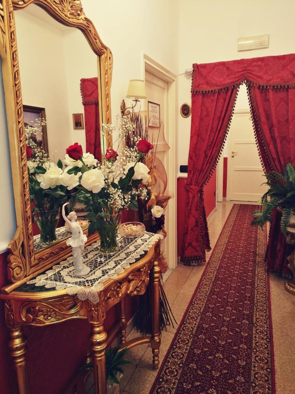 Other, Decorative detail, Internal: Not applicable to any particular room