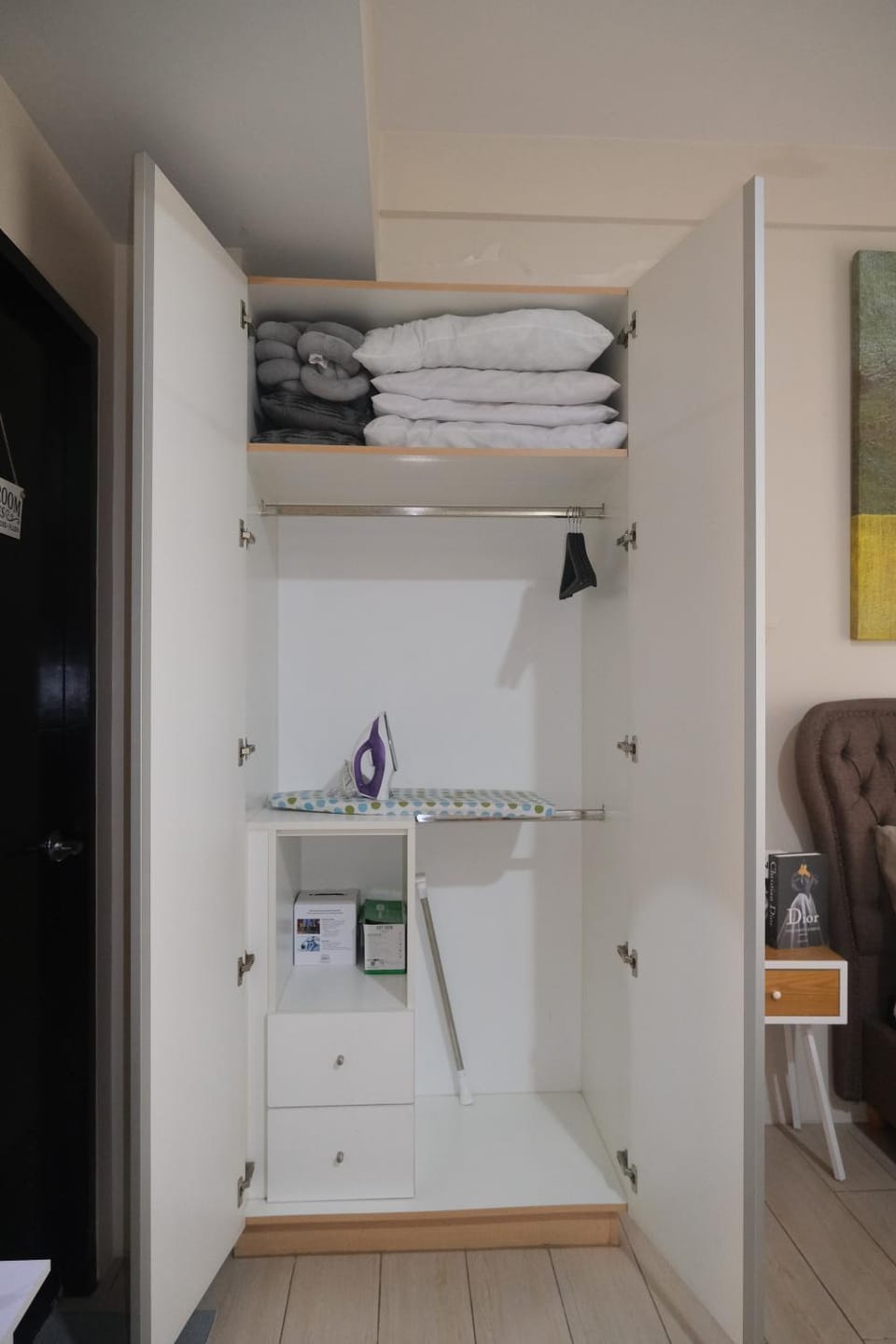 Cluster 2, 81 Newport Blvd Near NAIA T3 Apartment in Pasay