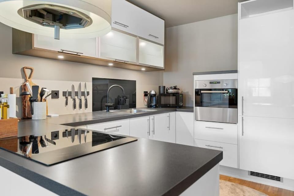 Coffee/tea facilities, Kitchen or kitchenette, dishwasher, oven, pet friendly, stove, toaster