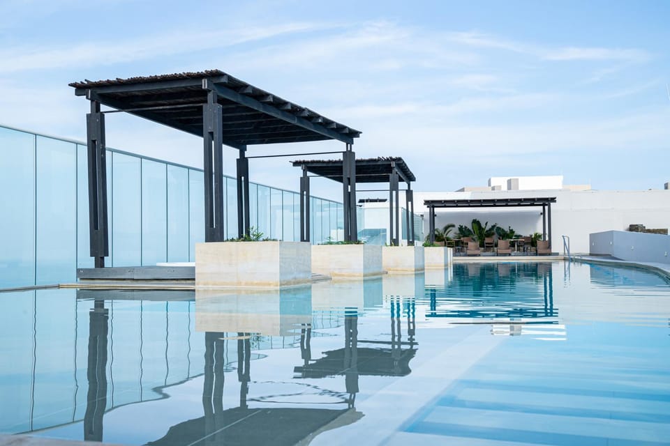 Day, Pool view, Swimming pool, sunbed