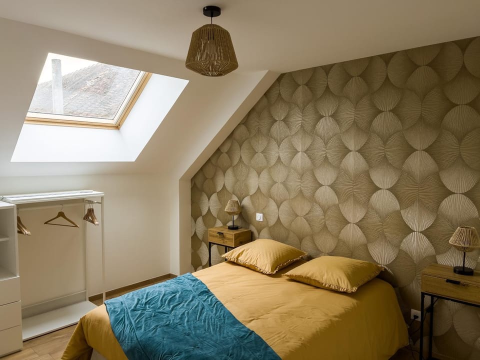 Bed, Bedroom