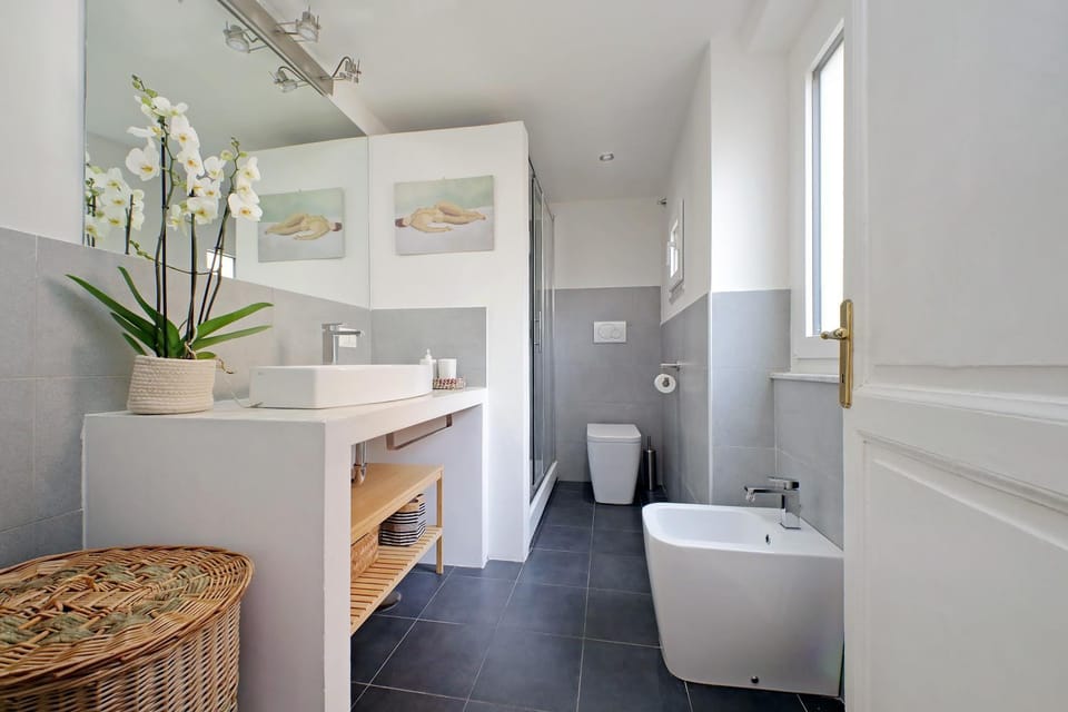 Toilet, Bathroom