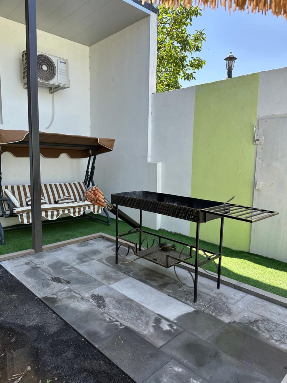 Art`s Family Guest House with shared backyard and pool Apartment in Yerevan