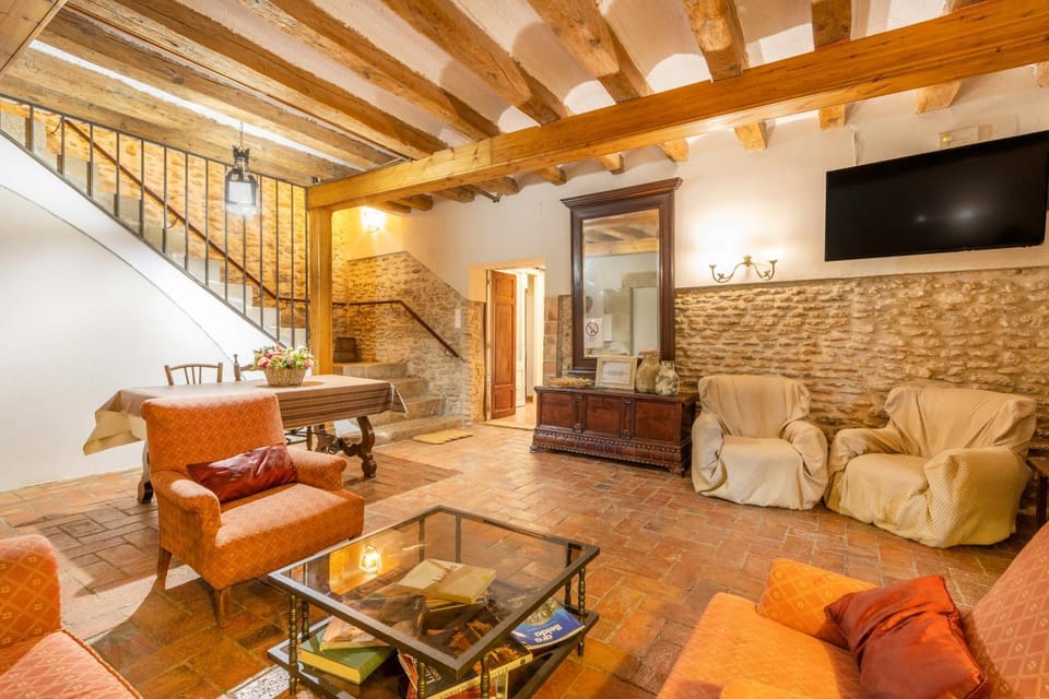 Property building, Living room
