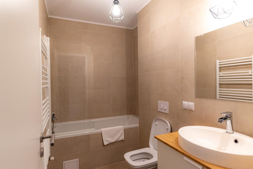 Toilet, Bathroom, Bath