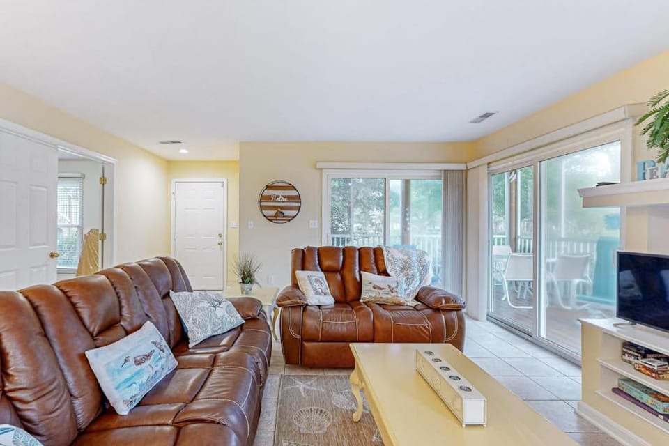 Sea Colony --- 56160 Cypress Lake Cir House in Bethany Beach