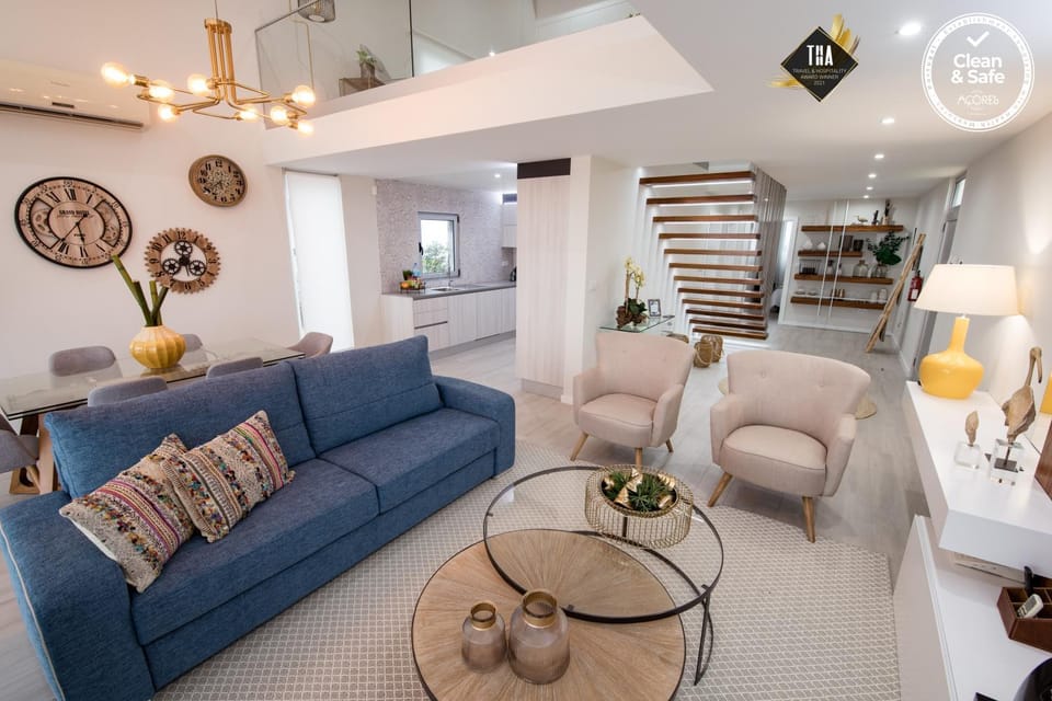 Communal lounge/ TV room, Decorative detail, Communal kitchen, Certificate/Award