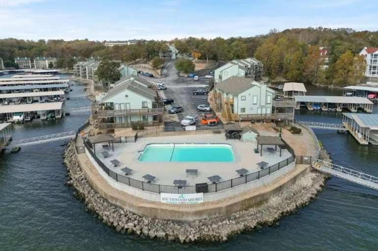 The Luxe Lakefront House in Village Four Seasons