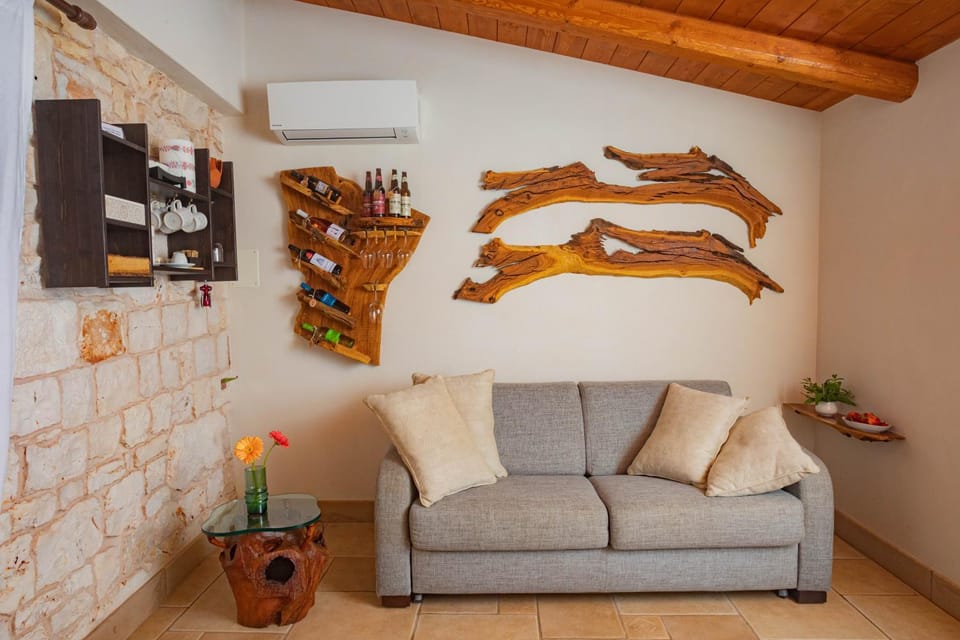 Living room, Bedroom