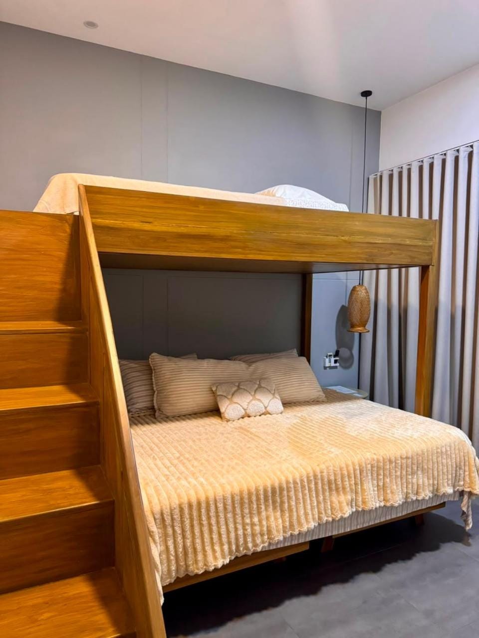 Bed, Photo of the whole room, Bedroom, bunk bed