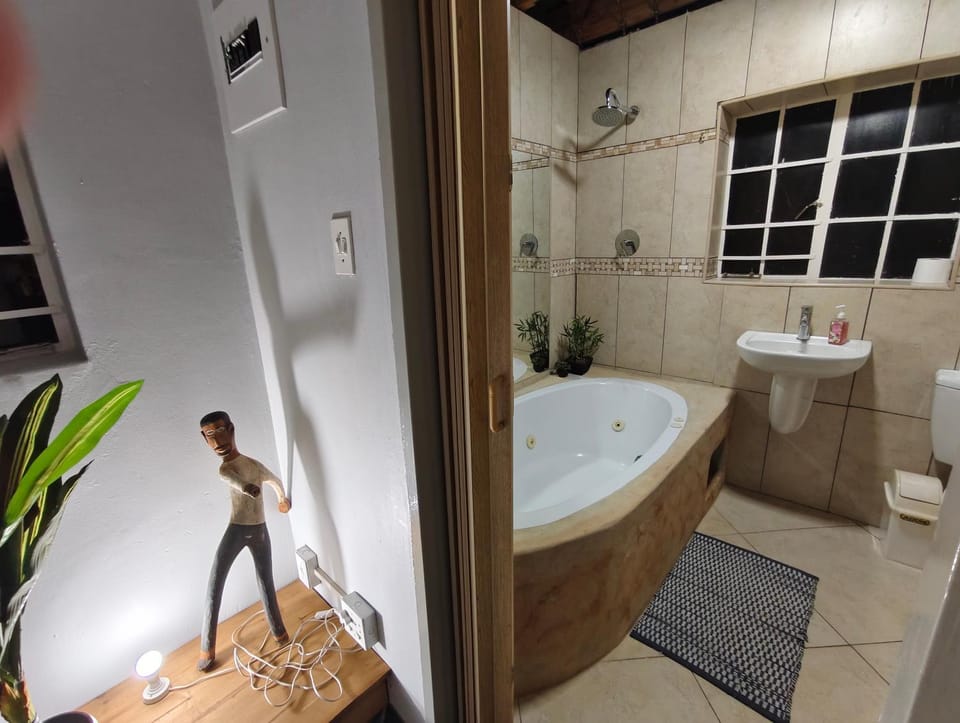 Shower, Hot Tub, Bathroom, Bath, towels