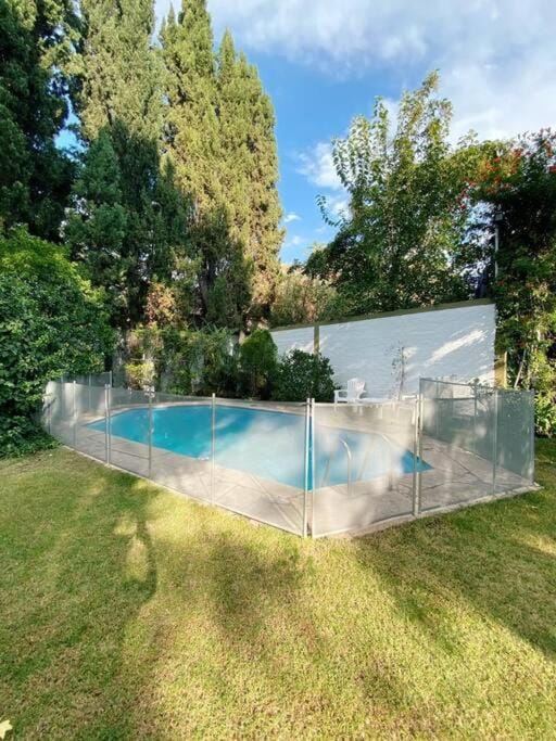 Garden, Swimming pool