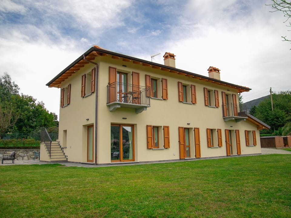 Property building, Garden, Garden view