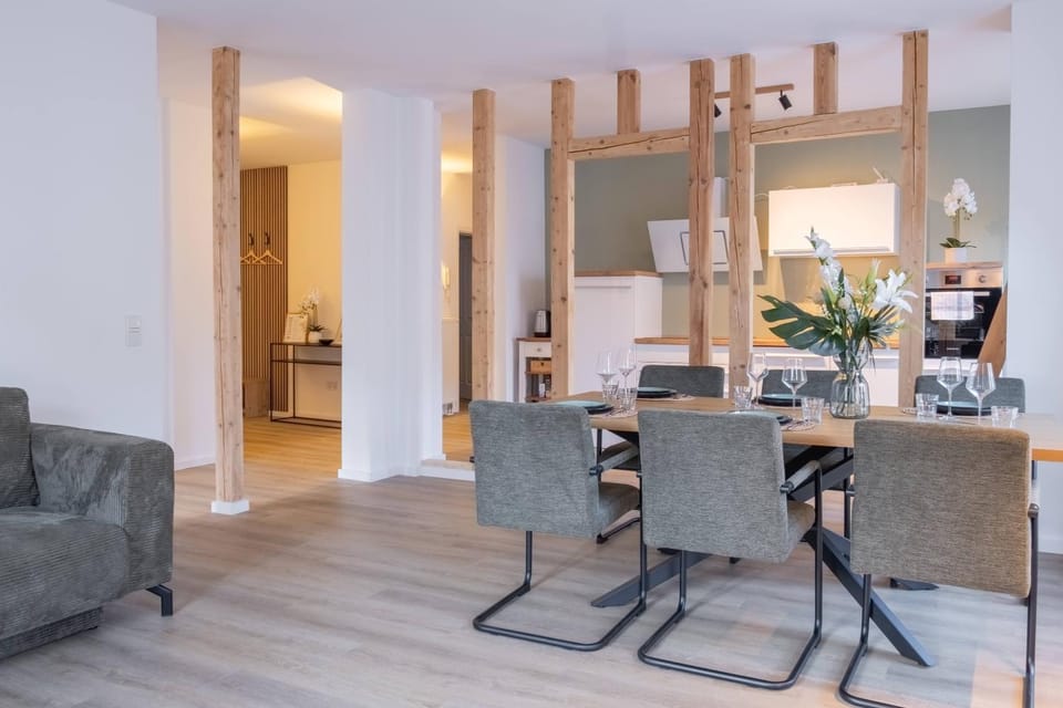 Living room, Dining area, kitchen