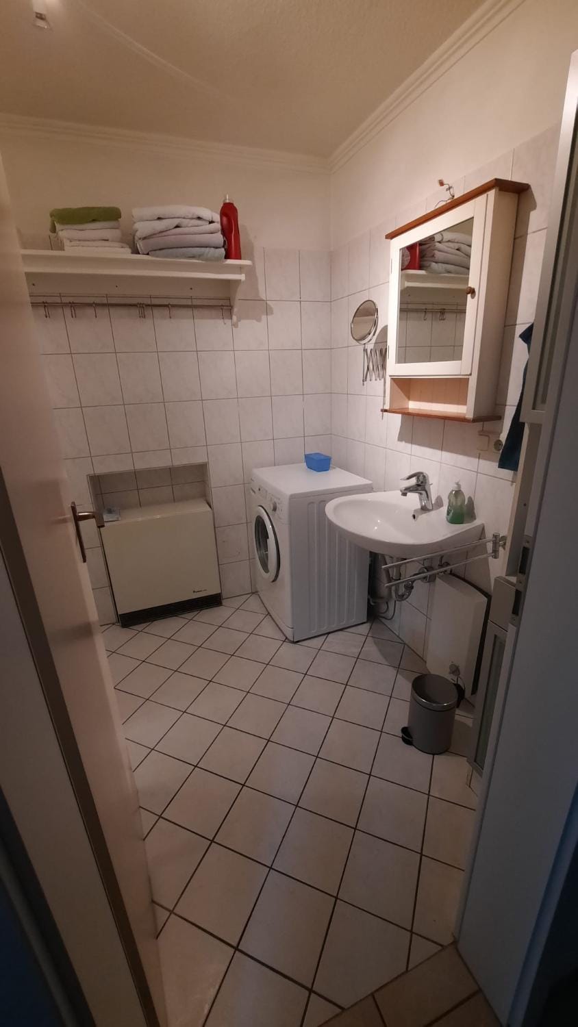 Bathroom, washing machine