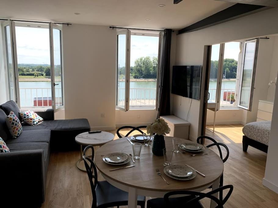 Appartement neuf, vue sur saône Apartment in Bourgogne-Franche-Comté
