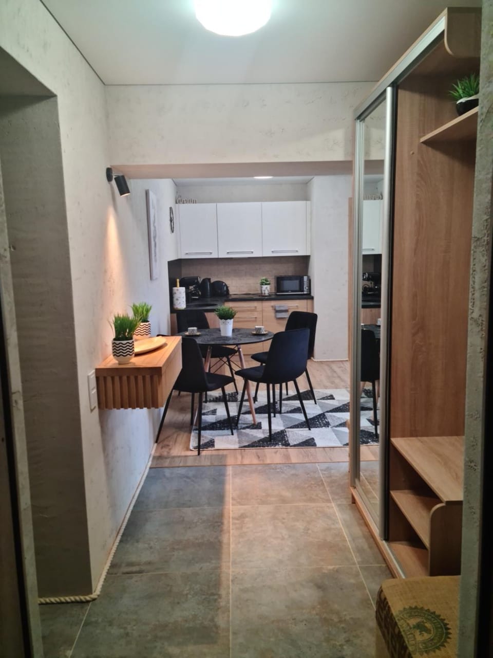 Kitchen or kitchenette, wardrobe
