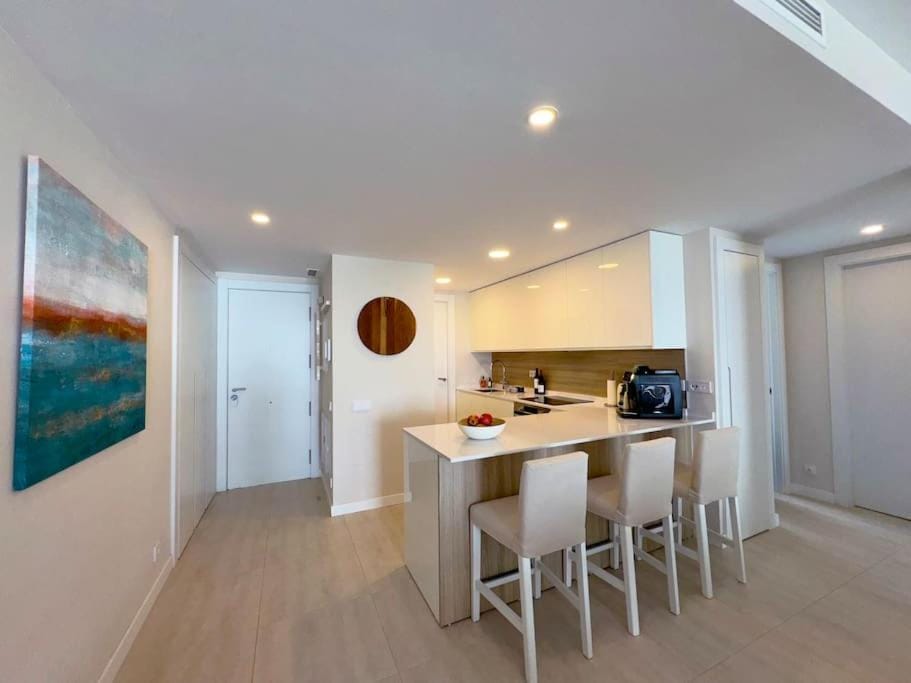 Luxurious South-facing 2 BDR Penthouse at Vanian Gardens Estepona with Seaview - Gaya Alegria I Apartment in Costa del Sol