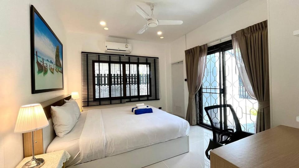 Bayok 10 - 2 Bedroom Villa Near Kathu Waterfall Villa in Kathu