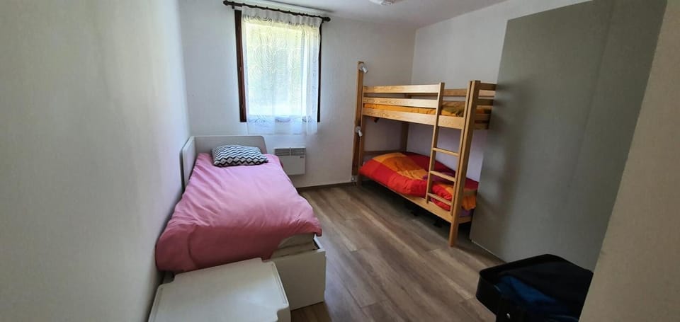 Résidence Grand Serre Che A - BEAU 3 PIECES 6 PERS REZ-DE-JARDIN EXPOSE SUD-EST MAE-4884 Apartment in Saint-Chaffrey