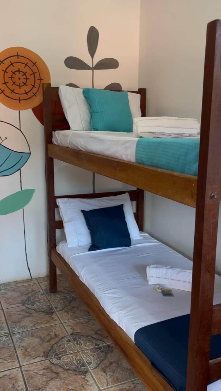 Bed, Bedroom, bunk bed